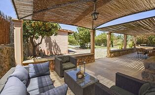 Belvilla by OYO Cadernera