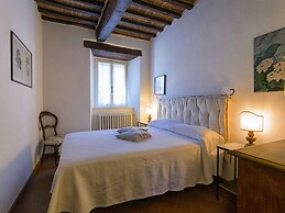 Stunning Villa With Terrace and Private Pool in Tuscan Hills