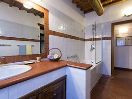 Stunning Villa With Terrace and Private Pool in Tuscan Hills