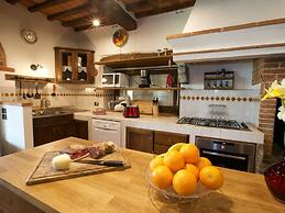 Belvilla by OYO Villa Sara