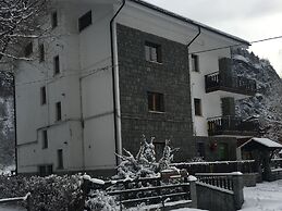 Hilltop Chalet in Antey-Saint-André near Ski Area