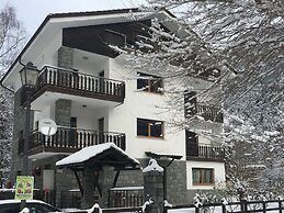 Hilltop Chalet in Antey-Saint-André near Ski Area