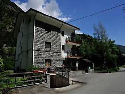 Hilltop Chalet in Antey-Saint-André near Ski Area