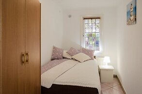 Apartment in Dar?owo With Garden