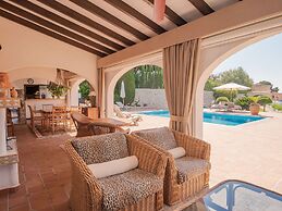 Enticing Villa in Benissa With Swimming Pool