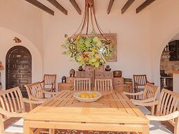 Enticing Villa in Benissa With Swimming Pool