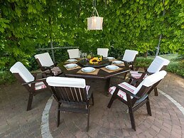 Villa in Ibenik With Swimming Pool