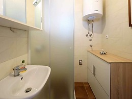 Charming Villa in Poličnik with Swimming Pool