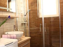 Exquisite Villa with Private Hot Tub in Grebaštica