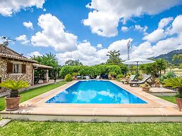 Belvilla by OYO Mavi