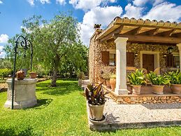 Belvilla by OYO Mavi