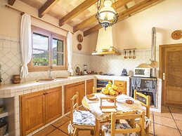 Belvilla by OYO Mavi