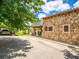 Belvilla by OYO Mavi