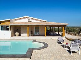 Belvilla by OYO Villa Kika