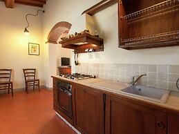 Villa with Spacious Garden, Swimming Pool, Hot Tub, Tennis Court near 