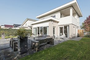 Luxury Villa in Harderwijk With Garden