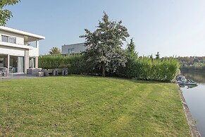 Luxury Villa in Harderwijk With Garden