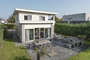 Luxury Villa in Harderwijk With Garden