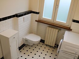 Snug Holiday Home near Lazise & Lake Garda with Olive Garden