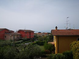 Snug Holiday Home near Lazise & Lake Garda with Olive Garden