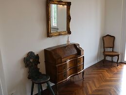 Snug Holiday Home near Lazise & Lake Garda with Olive Garden