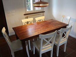 Snug Holiday Home near Lazise & Lake Garda with Olive Garden