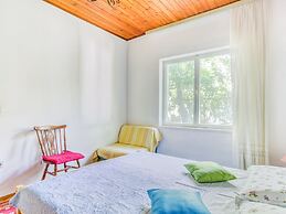 Simplistic Apartment in Šibenik near Sea Beach