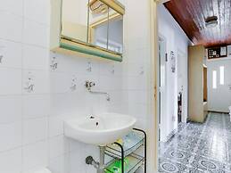Simplistic Apartment in Šibenik near Sea Beach