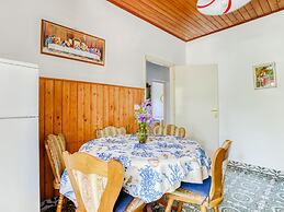 Simplistic Apartment in Šibenik near Sea Beach