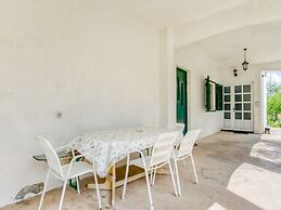 Simplistic Apartment in Šibenik near Sea Beach