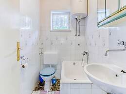 Simplistic Apartment in Šibenik near Sea Beach