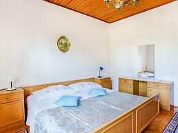 Simplistic Apartment in Šibenik near Sea Beach
