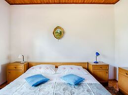 Simplistic Apartment in Šibenik near Sea Beach