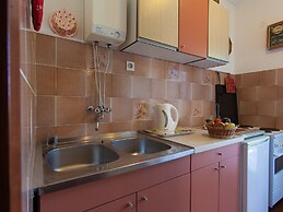 Spacious Apartment With Terrace, Near the Beach