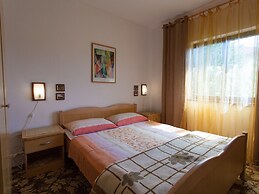 Spacious Apartment With Terrace, Near the Beach