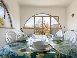 Belvilla by OYO Bright Flat in Monferrato