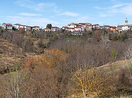 Belvilla by OYO Bright Flat in Monferrato