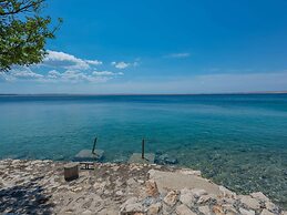 Exotic Holiday Home in Tribanj-Krušćica near Sea