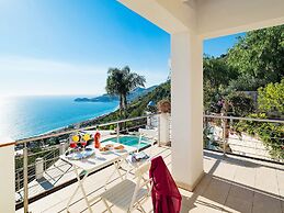 Villa With Panoramic Sea View Pool Near Taormina