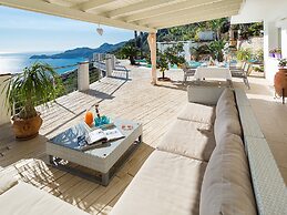 Villa With Panoramic Sea View Pool Near Taormina