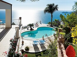 Villa With Panoramic Sea View Pool Near Taormina