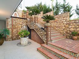 Villa With Panoramic Sea View Pool Near Taormina