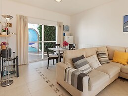 Detached Villa With a Large Private Swimming Pool