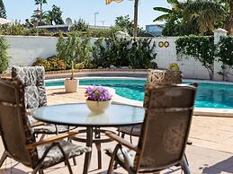 Detached Villa With a Large Private Swimming Pool