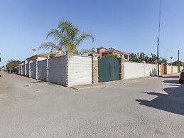 Detached Villa With a Large Private Swimming Pool