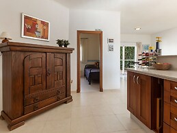 Detached Villa With a Large Private Swimming Pool