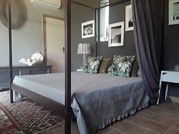 Historic Tuscan Villa With Charm