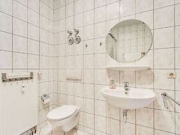 Pretty Apartment with Large Communal Terrace near Borstendorf