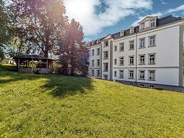 Pretty Apartment with Large Communal Terrace near Borstendorf