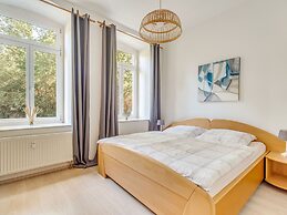 Pretty Apartment with Large Communal Terrace near Borstendorf